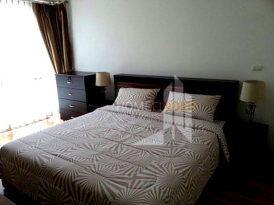 Condos for rent BTS Phrom Phong : Serene Place Sukhumvit 24 2 bedrooms, for rent