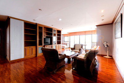 Condos for rent : Sathorn Gardens 3 bedrooms, for rent