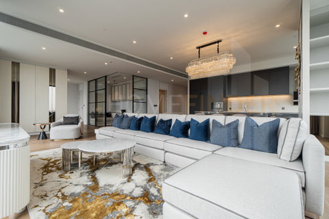 MUNIQ Langsuan 3 bedrooms, for sale