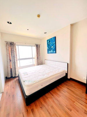 Condos for sale : For Sale Q House Condo Sathon 31Fl. 48Sqm. good view [Line: Yosita828]