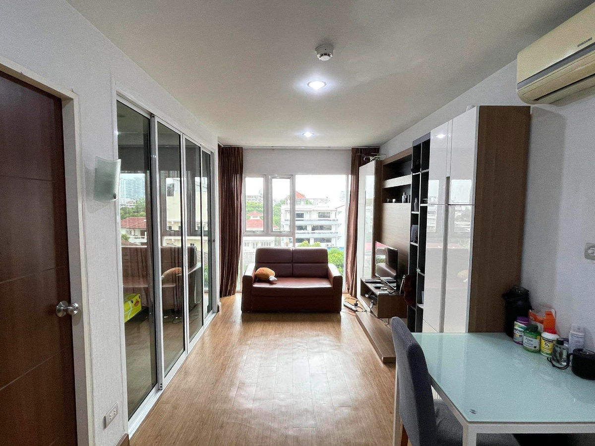 picture OMG2495  < Available 1-Sep-25 > Bright 1 Bedroom / BTS Krung Thon Buri / [ Tourmaline Gold ] - 1/10