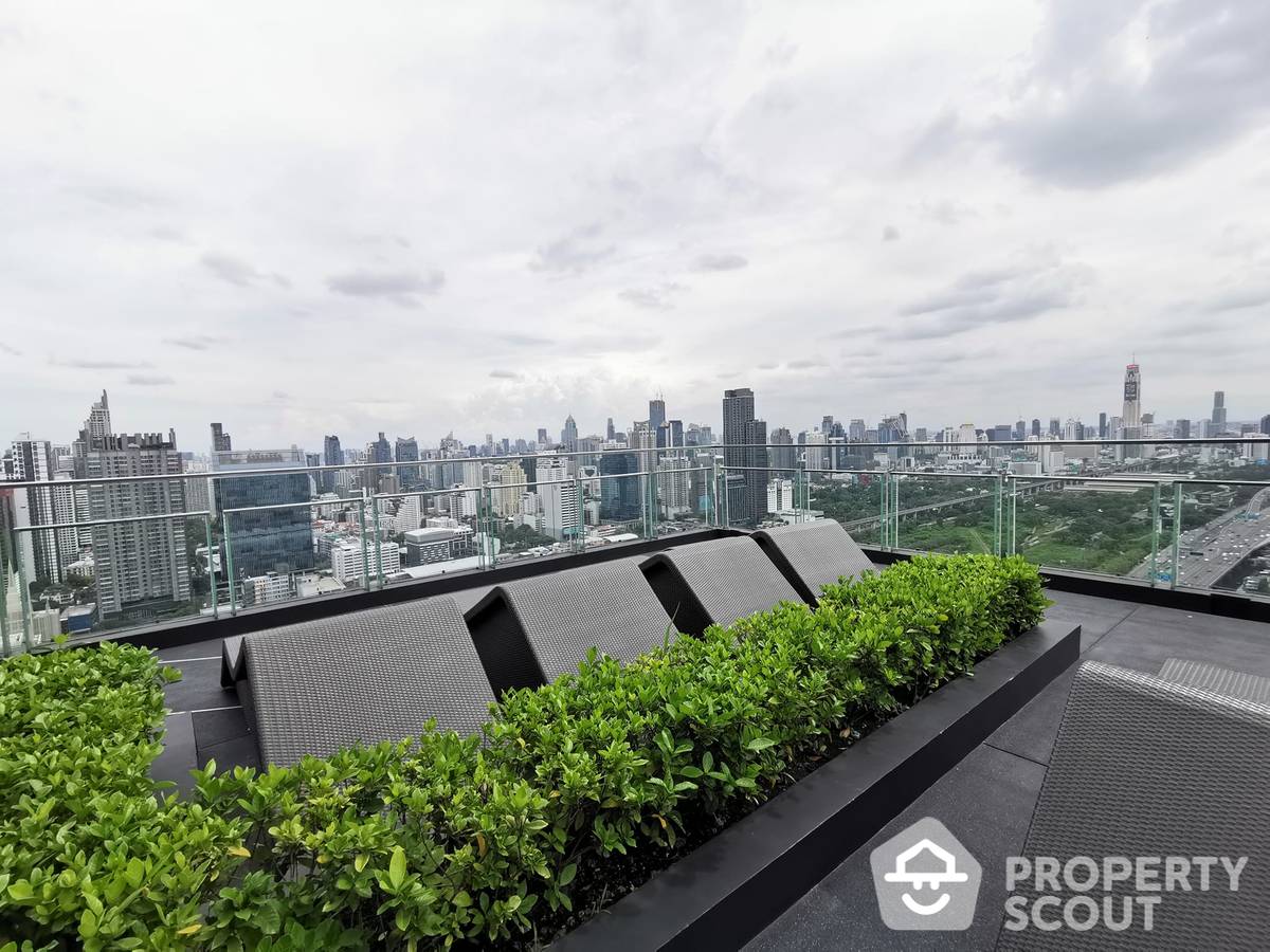 picture Novel Studio Condo at Life Asoke Hype near BTS Nana (ID 816451) - 18/25