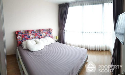 Spectacular High Rise 2-BR Condo at The Tree Interchange near MRT Bang Pho (ID 384378)