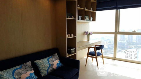 3-BR Condo at The River Condominium near BTS Saphan Taksin (ID 825051)