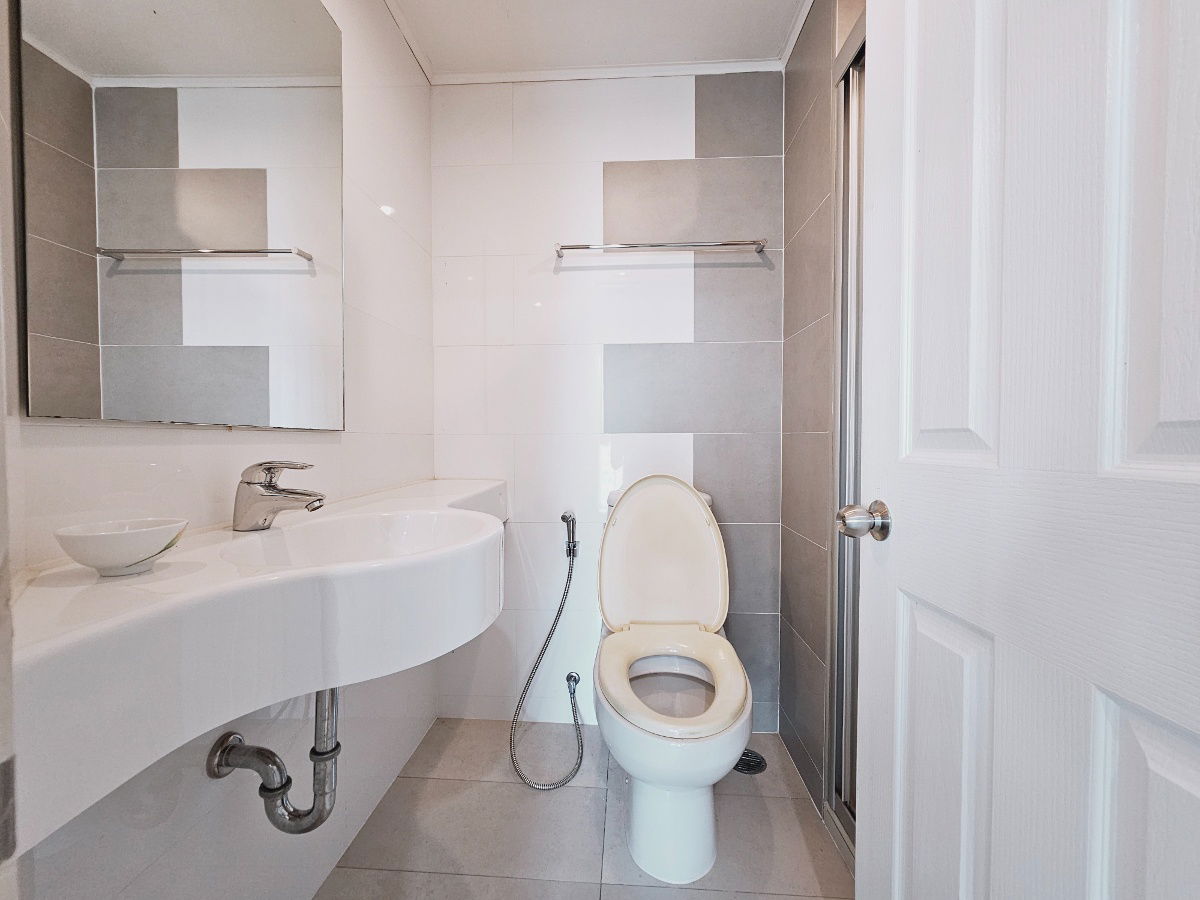 picture For rent Lumpini Place Rama 4-Kluaynamthai Ready to move in  [Line: @lifeland] - 17/18