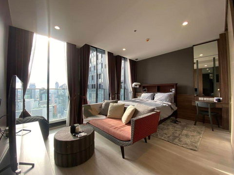 ให้เช่า Noble Ploenchit   พร้อมอยู่ (S05-2600)