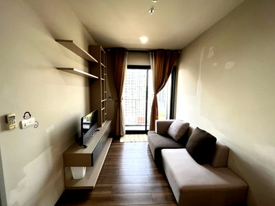 Condos for rent : Onyx Phaholyothin 1bed 41sqm. Line id: @pfagent