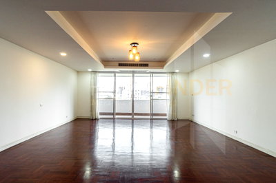 ขายคอนโด : Oriental Towers 3 bedrooms, for sale