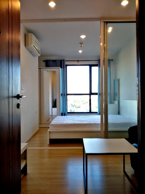 Condos for sale : The Base Chaengwattana Condo for sale
