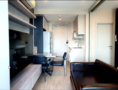 Condos for rent Tesco Lotus Superstore Rama 3 : Rent Ideo Q Chula-Samyan, beautiful, ready to move in, near Chula University, interested, contact Line @841qqlnr