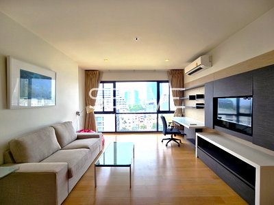 Condos for rent : 1 Bed with Bathtub Nice Room Good Location BTS Ari 200 m. & La Villa Market 250 m. at Noble Reflex  Condo / For Rent