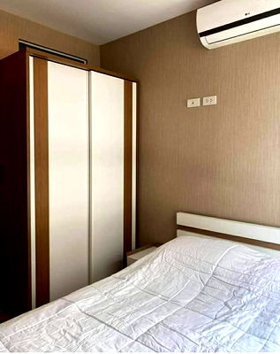 Condos for rent 700 Year Sports Arena Chiang Mai : Oneplus Suandok 5 for rent ! Walk Mahajaj Hospital Suandok 300m.