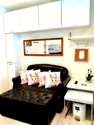 Condos for rent : Life asoke for rent ( Owner post) full furnished (Line :  0994062246  )