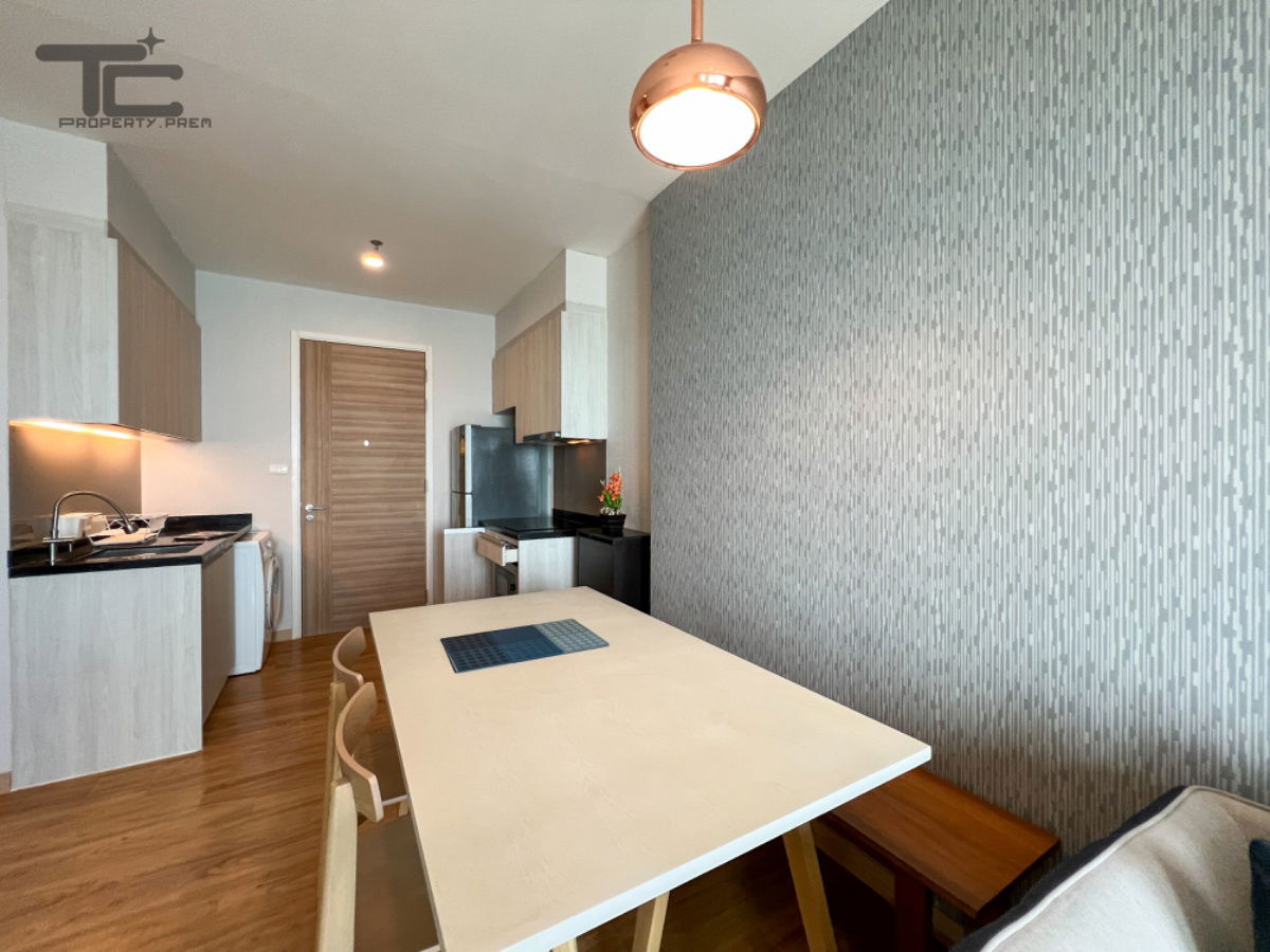 picture The Zea sriracha 2 bed 2 bath 25000 bath - 8/22