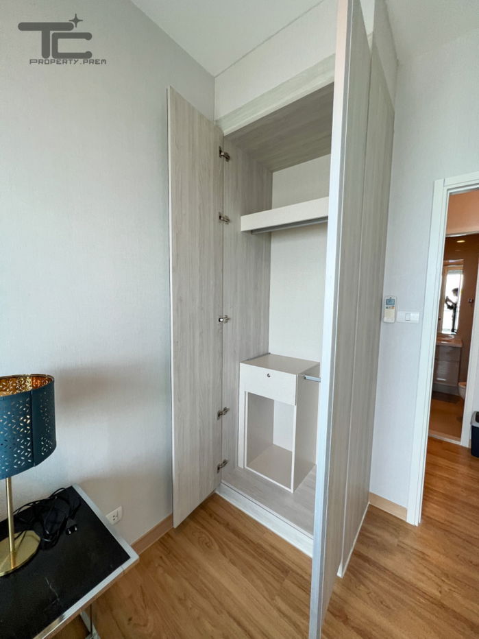 picture The Zea sriracha 2 bed 2 bath 25000 bath - 12/22