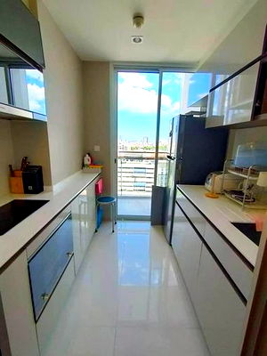 Cozy 1 Bedroom for Rent near BTS Saint Louis Station (The Room Sathorn)