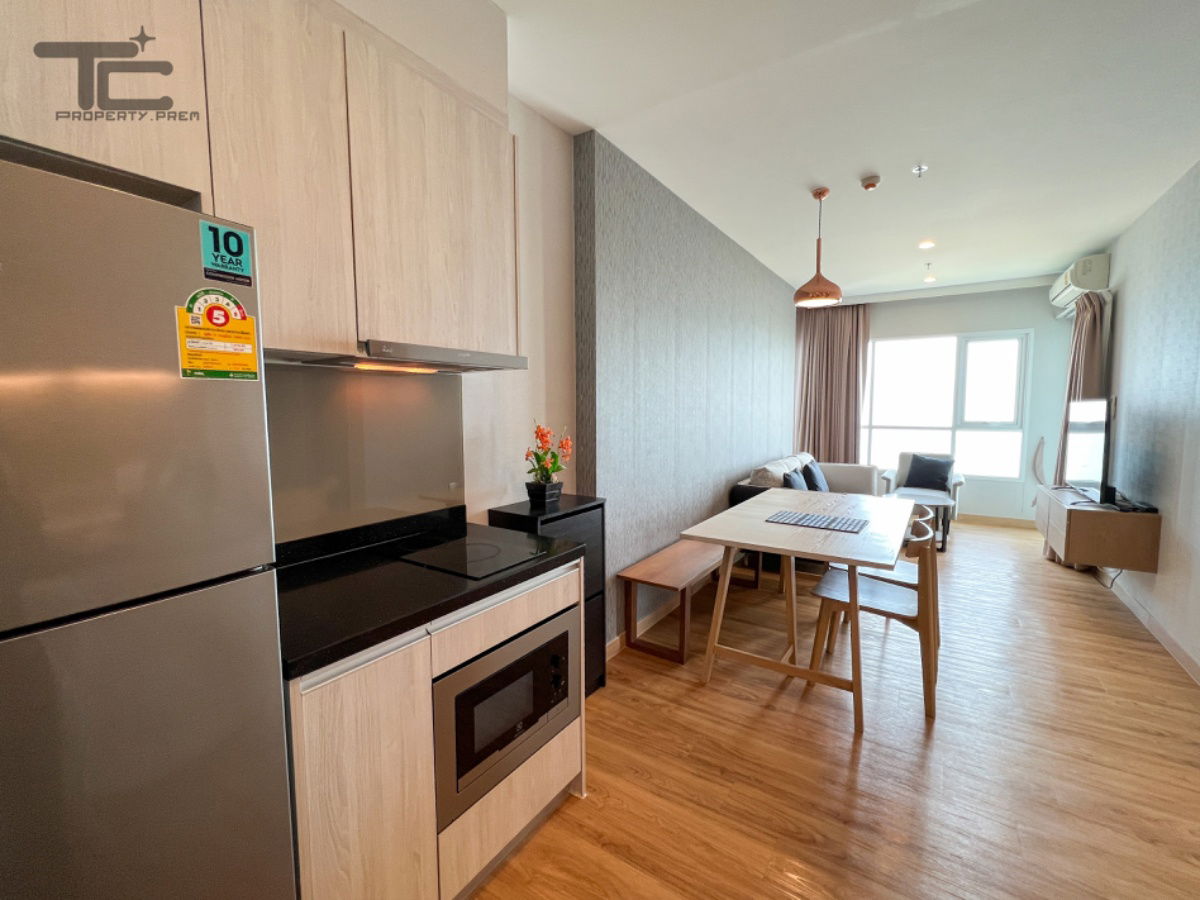 picture The Zea sriracha 2 bed 2 bath 25000 bath - 1/22