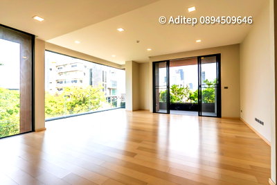 ขายคอนโด : ขายคอนโด KALM Penthouse ขนาด 142 ตรม. 2 ห้องนอน 2 ห้องน้ำ ในซอยศูนย์วิจัย 2 ใกล้ รพ.กรุงเทพ ใกล้ทองหล่อ พื้นที่เยอะเหมือนอยู่บ้าน