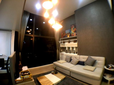 คอนโดให้เช่า : เช่า Chewathai Residence Asoke (ชีวาทัย เรสซิเดนซ์ อโศก) LineID : @Rizzestate (มี @ ข้างหน้า)