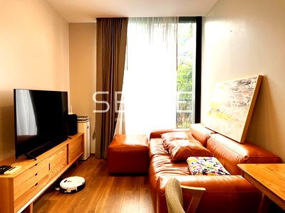 Condos for rent : Corner Unit 2 Beds with Bathtub Good Location Close to BTS Phrom Phong 500 m. at Noble BE33 Condo / For Rent