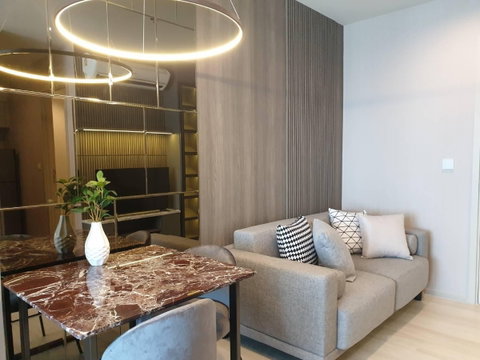 Life One Wireless Condo for rent BTS Phloen Chit, Lumpini US Embassy Bangkok