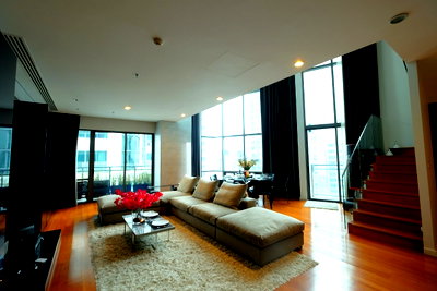 ขายคอนโด : LTH9148 – Condo in Sukhumvit 24 FOR SALE 3 beds 3 baths size 189.39 sq.m. near BTS Phrom Phong Station ONLY 36.3 MB