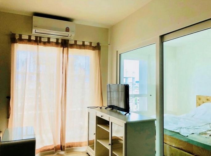 Tel. 081-147-8118 Condo The Key Sathorn-Charoenrat @BTS Surasak, 34.5 sq.m 1 Bedroom 9th floor Nice View, Ready to move in