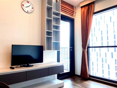 Condos for rent BTS On Nut : (High floor) Wyne By Sansiri 1 Bed 1 Bath LineID : @Rizzestate