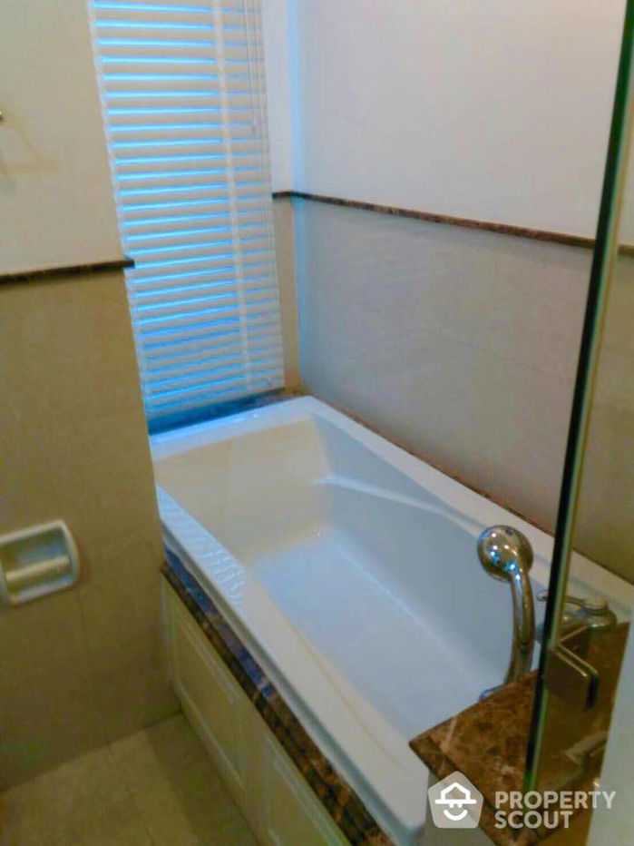 picture 3-BR Condo at La Vie En Rose Place Condominium near BTS Thong Lor (ID 513262) - 8/13