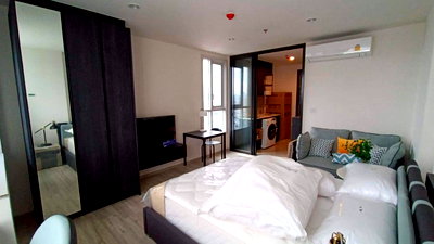 Condos for rent : For Rent XT Huaikwang Fully Furnished (Near MRT Huaykwang 75 m.)