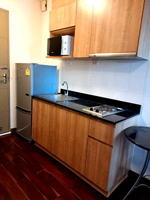 Condos for rent BTS Krung Thon Buri : IDEO Sathorn Taksin condominium for rent 