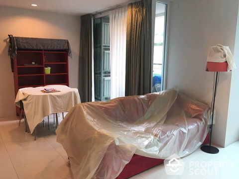 2-BR Condo at Sukhumvit Living Town near BTS Nana (ID 886866)