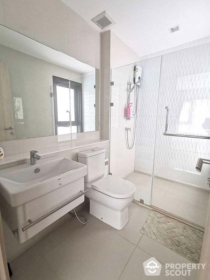 picture 2-BR Condo at Life One Wireless near BTS Phloen Chit (ID 889880) - 7/13