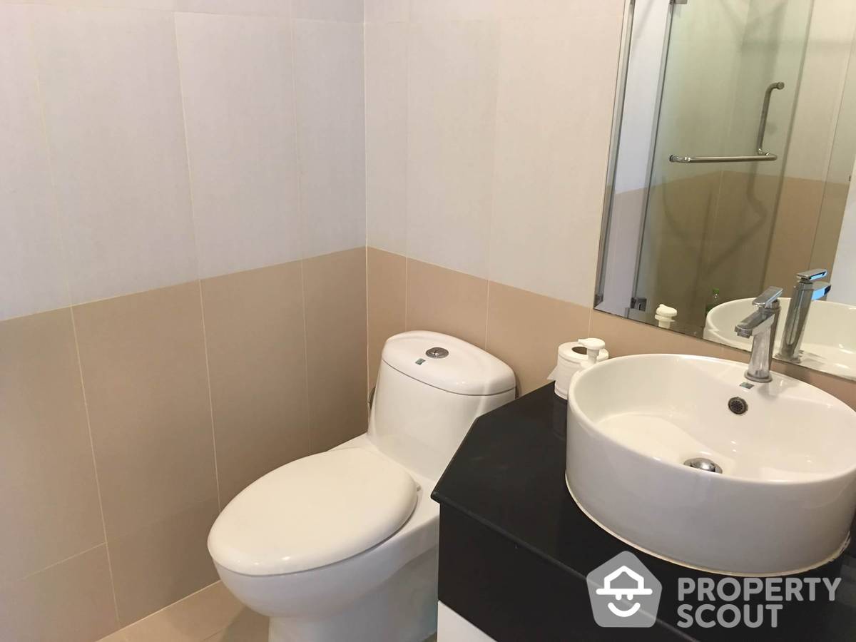 picture 2-BR Condo at Sukhumvit Living Town near BTS Nana (ID 886866) - 5/6