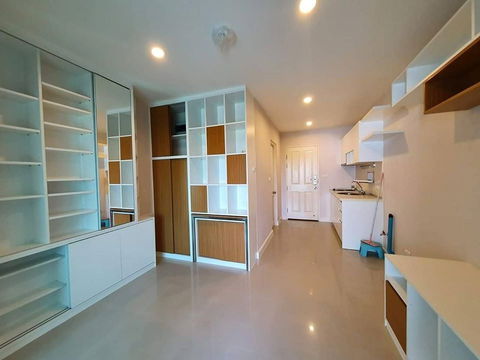 YR135 เช่า ห้อง buildin จัดเต็ม Metro Park Sathorn 