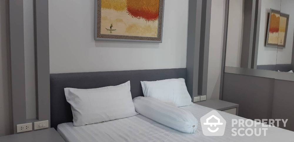 picture Wonderful High Rise 1-BR Condo at Baan Sathorn Chaopraya near BTS Krung Thon Buri (ID 577477) - 1/4