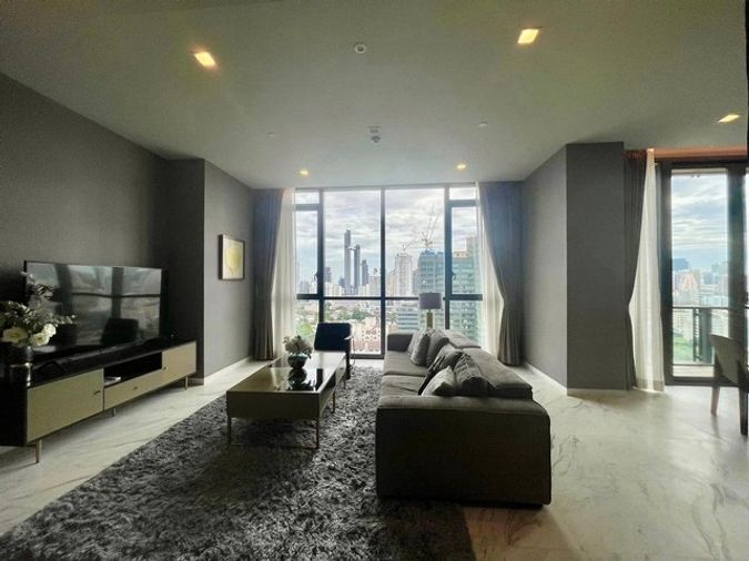 For rent The Monument Thonglor near BTS thonglor