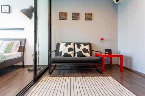 ด่วน! ลดเหลือ 11,000 ต่อเดือน  The base park west ขนาด 27 ใกล้ BTS อ่อนนุช  โทร 0825425536 เบศ