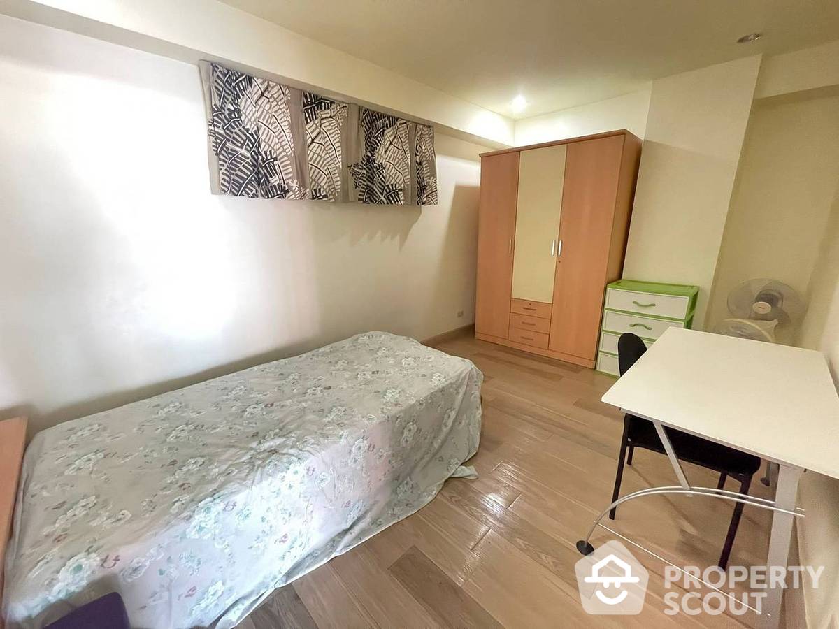 picture 3-BR Condo at Royal Castle Sukhumvit near BTS Phrom Phong (ID 903184) - 9/14