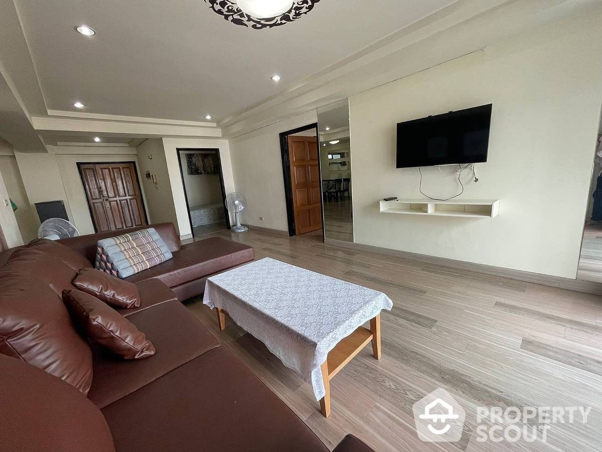 picture 3-BR Condo at Royal Castle Sukhumvit near BTS Phrom Phong (ID 903184) - 12/14