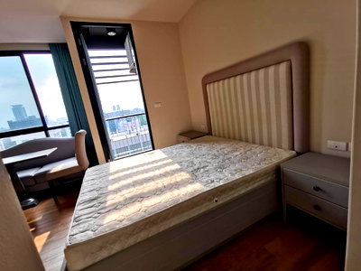 Condos for rent : For rent , the editor (BTS Saphan khwai)