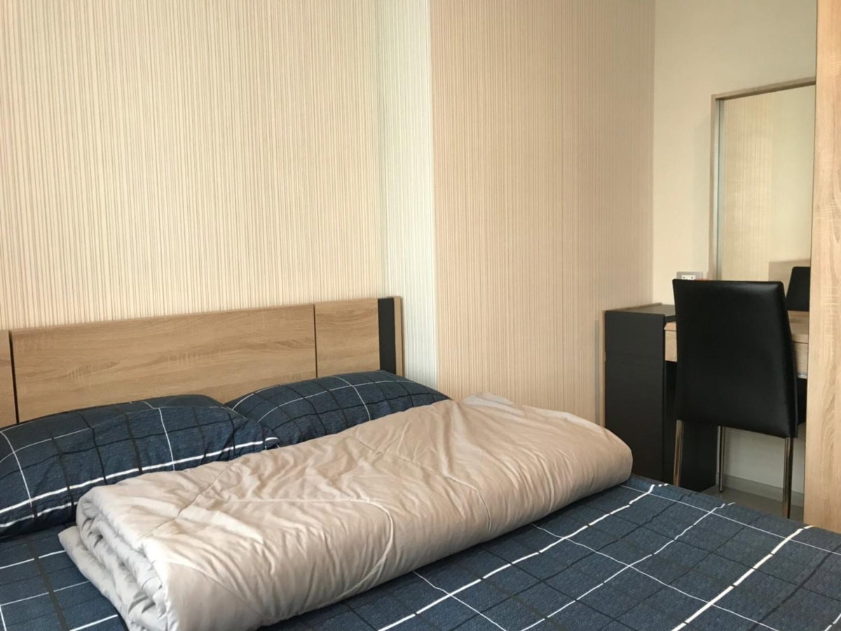 For rent , Rhythm asoke 2 , 28 sqm.