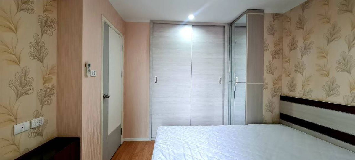 picture Room for rent Lumpini Place Srinakarin - Huamark Station - 4/18