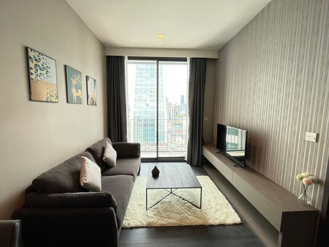 ให้เช่า Edge Sukhumvit23. 1นอน 43ตร.ม. Line id: @pfagent