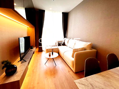 Condos for sale : Corner Room 1 Bed 46.7 sq.m. Nice Decorate New Condo Close to BTS Asok & MRT Sukhumvit 500 m.-Noble BE19