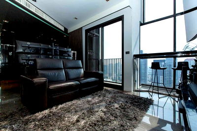 ขายคอนโด : LTH9215 โ€“ Condo in Thonglor FOR SALE 1 bed 1 bath size 83 Sq.m. near BTS Thonlor Station ONLY 26.8 MB