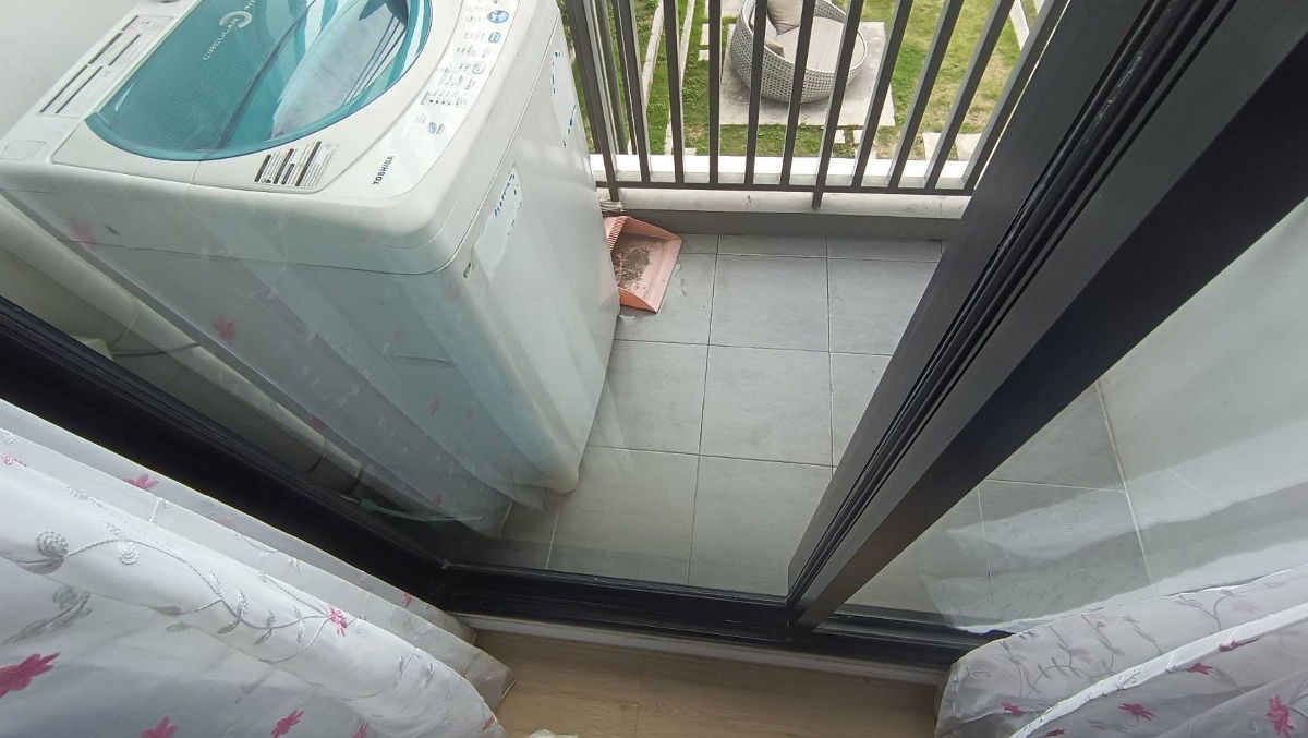 picture Notting hill, 7th floor, fully furnished *with washing machine* add line only - 7/10