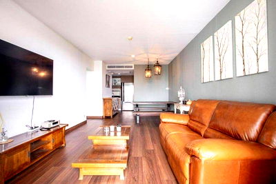 ขายคอนโด : LTHC8429 – Issara@42 FOR SALE with Tenant 2 Bedrooms 2 Bathrooms Size 86 Sq.M. Near BTS Ekkamai station ONLY 9.1 MB