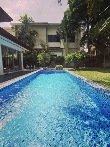 LTHC8971 – Single House FOR RENT in Sukhumvit 63 size 350 Sq. M. 3 beds 3 baths Near BTS Ekkamai Station ONLY 110k/Month