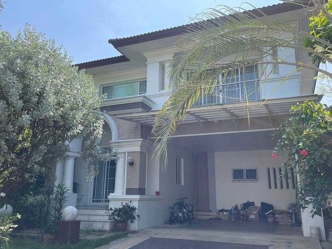 LTH8930 –  Single House FOR RENT 5 Beds Baths Size 102 SQ. W. Nearby ARL Lat Krabang Station ONLY 220k/Month